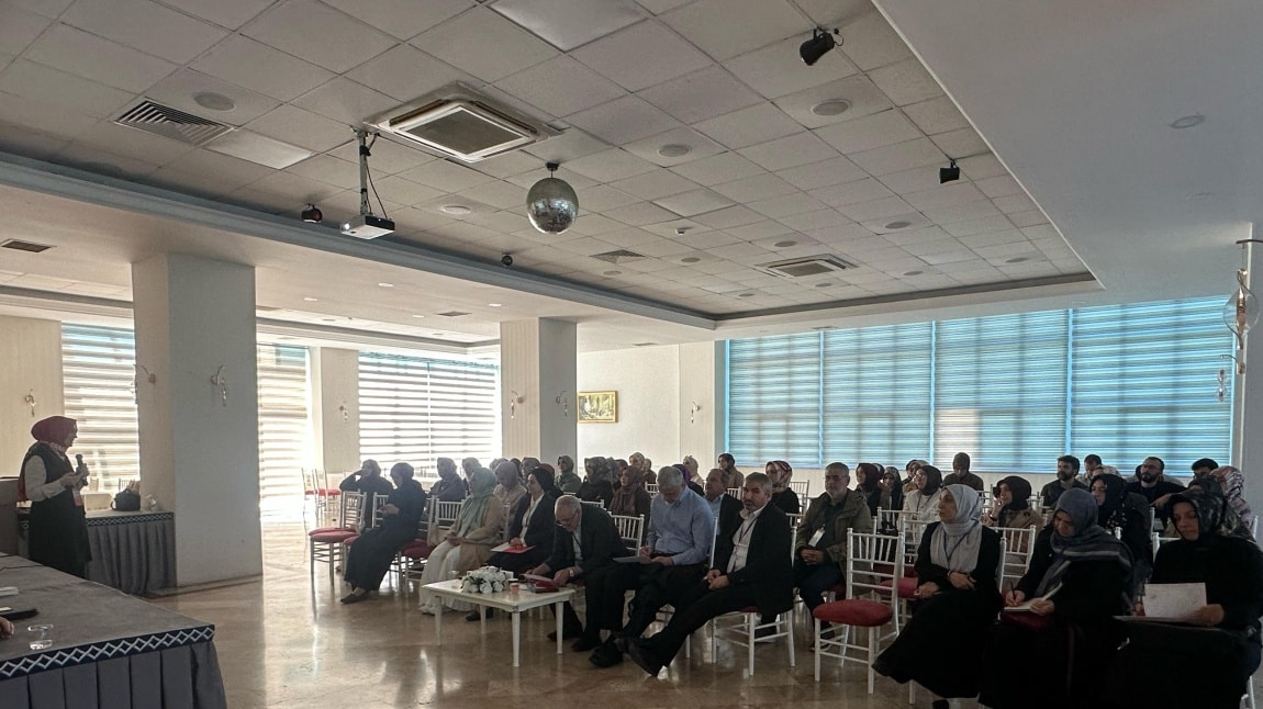 TYMM Kapsamında İHL Meslek Dersleri Öğretmeni Dönüştürücü Profili Çalıştayı